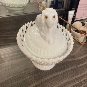 Milk glass lion